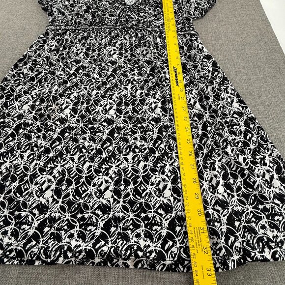 Lilly Lou Dress Black‎ & White V-Neck Cap Sleeves Petite Medium Stretchy Relaxed - Picture 7 of 11